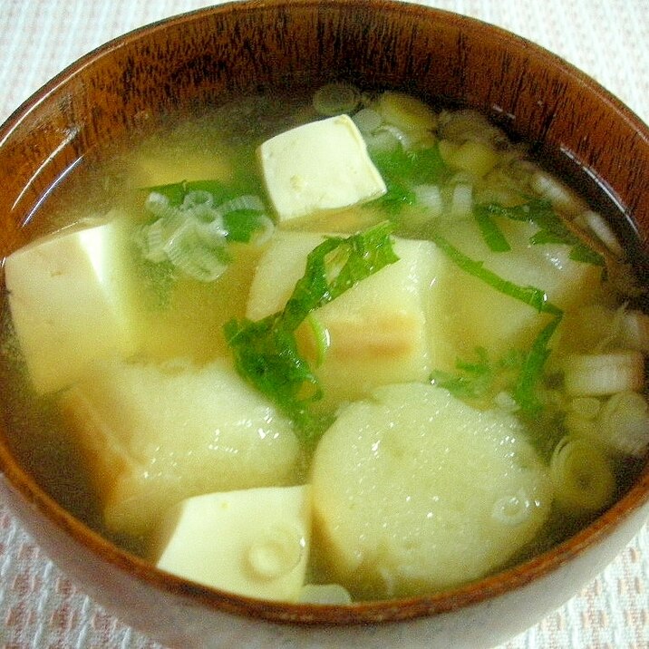 豆腐と麩の大葉味噌汁